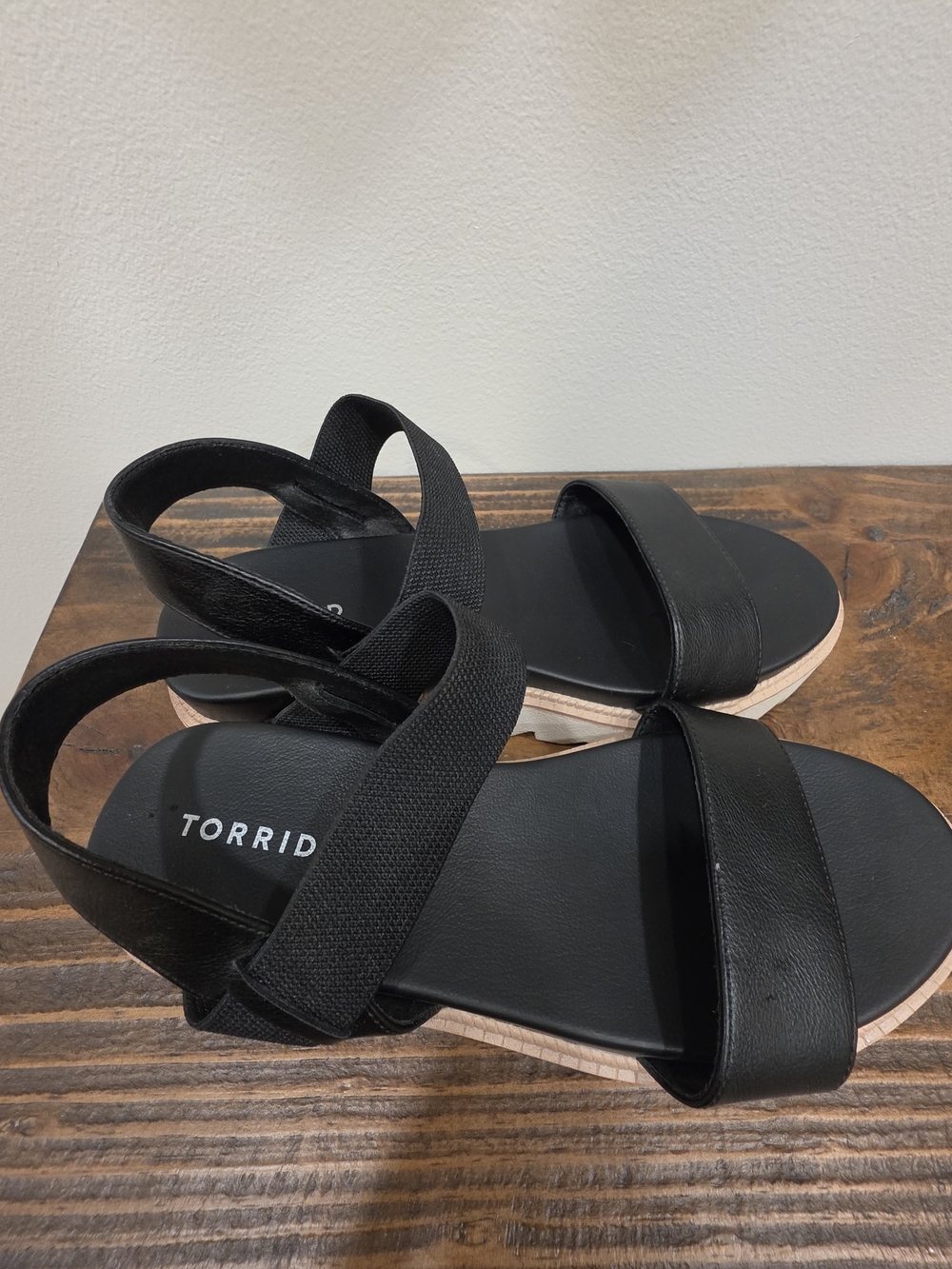 torrid Black Platform Slingback Sandals with Contrast Sole - Picture 3 of 9